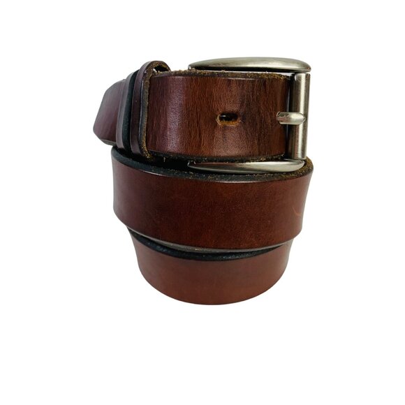 Roundtree Yorke Saddle Brown Leather Belt Sz 34 Classic Buckle Jean Casual Dress - Picture 5 of 14